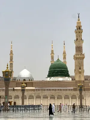 5 Nights 4 Star Umrah Package